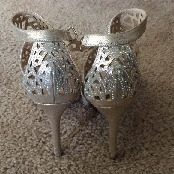 Jessica Simpson heel - Picture 2 of 4